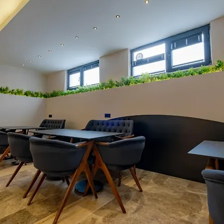 Fly Point Airport Hotel Arnavutkoy