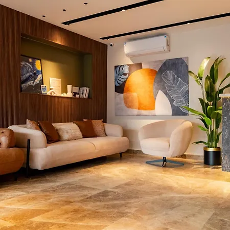 Fly Point Airport 호텔 3*