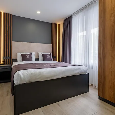 호텔 Fly Point Airport 3*