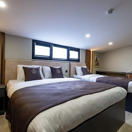 Fly Point Airport Hotel 3*