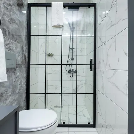 Fly Point Airport 3*