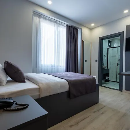 호텔 Fly Point Airport 3*